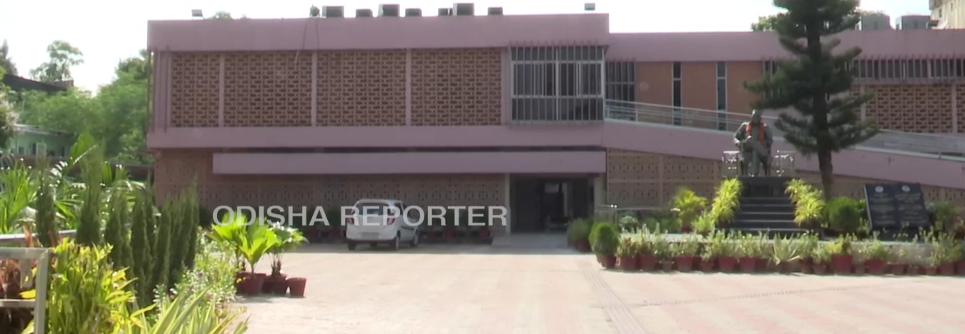 HKM State Library main building — four-storeyed, 70,000 sq ft campus, Bhubaneswar